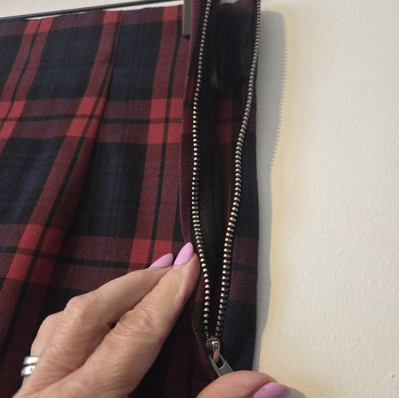 Zara Red Plaid Pencil Skirt - Picture 2 of 6